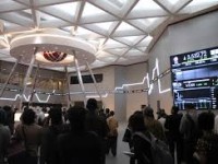 Perdagangan Akhir Pekan Rupiah dan IHSG Serempak Melemah
