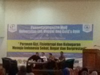 Universitas Esa Unggul Gelar Seminar Peranan Gizi dan Kebugaran