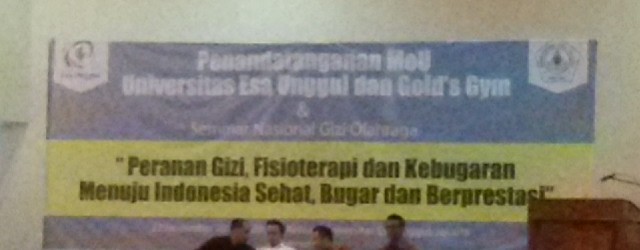 Universitas Esa Unggul Gelar Seminar Peranan Gizi dan Kebugaran