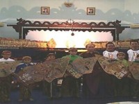 Tutup Tahun, Unindra Gelar Parade Sabet Dalang Cilik 2016