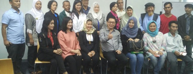 Ketua Umum Partai Emas Hadiri Seminar Kesehatan