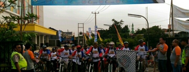 Ratusan Peserta Meriahkan Color Fun Bike AMIK BSI Bogor