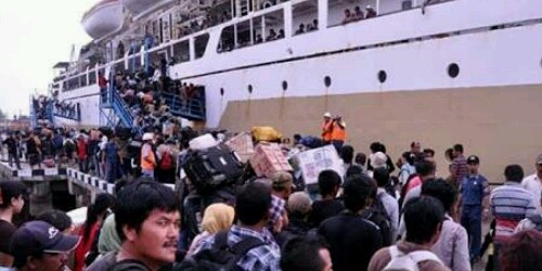 Angkut 392 Penumpang, Kapal Mudik Gratis Karam