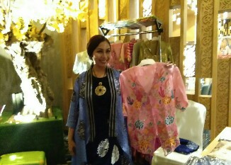 Ayudia Gaya Gelar Semarak Batik Nasional di Grand Mercure Jakarta