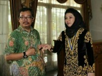 Penetapan Tersangka Bupati Kukar Bukti KPK Tidak Profesional