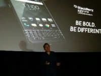 Blackberry KEYone Limited Edition Black Resmi Hadir di Indonesia