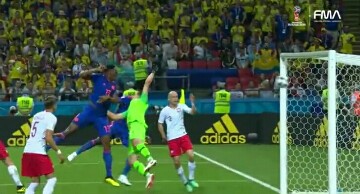 Kolombia Hempaskan Polandia 3-0