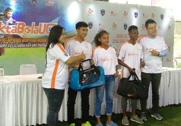 UC Browser Dukung Talenta Duta Sepakbola Indonesia Melalu Uni Papua UC Football Ambassador Team