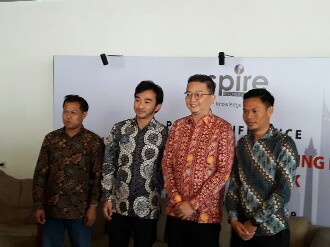 Dua Raksasa Transportasi Online di Indonesia Bersaing Ketat