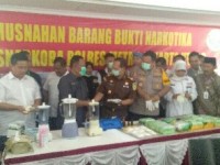 Polres Metro Jakarta Utara Musnahkan Barang Bukti Sabu