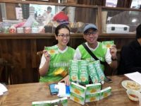Kampanye Pola Hidup Sehat Melalui ”Senam Sehat Scrubber”