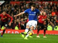 Everton Gilas Manchester United 4-0