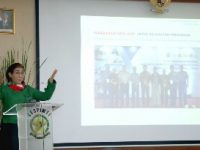 Menteri KKP Minta Kepolisian Usut Tuntas Pelaku Ilegal di Laut