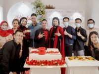 Anniversary Fa8ulous , Gloskin Luncurkan DNM Glowing White Sunscreen