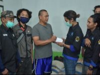 Peduli Bencana, HMTI dan YPJI Bagikan Bansos di Subang dan Sumedang