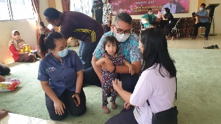THE 101 Bogor Suryakancana Dukung Program Pemerintah dengan Memberikan 101 Boks Susu untuk Balita Kurang Gizi di Kota Bogor