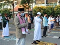 DPR Minta Pemerintah Izinkan Salat Idul Adha di Lapangan
