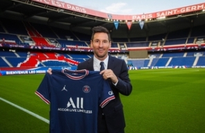 Paris Saint Germain Resmi Mengumumkan Perekrutan Lionel Messi
