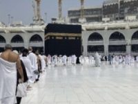 Arab Saudi Mulai Longgarkan Protokol Kesehatan