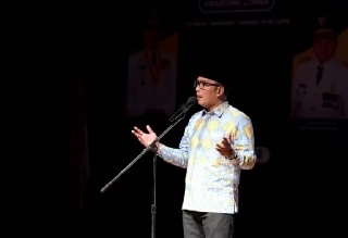 Gubernur Jawa Barat Ridwan Kamil berbicara Pancasila dalam acara Bangkit Milenial Fest 2021 di Balai Pengelolaan Taman Budaya, Jalan Bukit Dago Selatan, Kota Bandung, Selasa (1/6/2021).