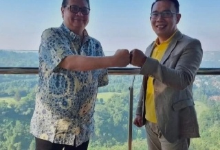Bertemu Airlangga Hartarto, Ridwan Kamil Sampaikan Aspirasi Pengelolaan Ladang Minyak Marjinal