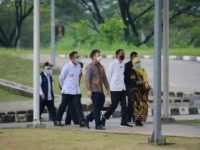 Ridwan Kamil Dampingi Presiden Jokowi Tinjau Vaksinasi Massal di RSUI Depok