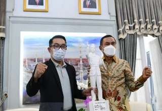 Ridwan Kamil Dukung Pemkab Ende Buat Patung Bung Karno