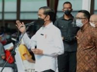 Vaksinasi Massal di Bekasi Jadi Percontohan Nasional