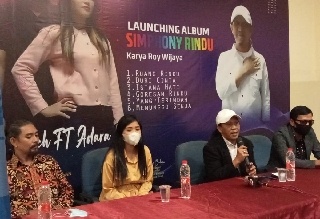 Momen HSP ke-93, Sutradara Roy Wijaya Luncurkan Album Simphony Rindu