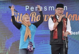Ridwan Kamil Resmikan Situ Rawa Kalong Hasil Revitalisasi