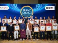 Azarine Raih Penghargaan Brand Choice Award 2023