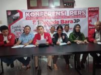 Jonson Karo Karo, Feber Suhendra, David Pajung, Vivi Evilia, Dini Sutiasih, Calvin Lambe, Manampin dan Arif.