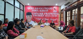 Masyarakat Kabupaten Sikka Kompak Deklarasi Relawan Kawal Kemenangan Ganjar