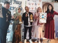 Buku Terbesar Karya VOPI Dapat Royal World Records