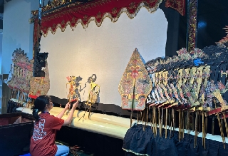 Sampoerna Academy Tingkatkan Keterampilan Seni serta Kognitif Generasi Muda Melalui Workshop Wayang & Gamelan
