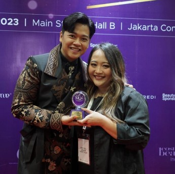 Azarine Cosmetic Dukung Gelar Karya MUA Community dan Cosmobeaute 2023