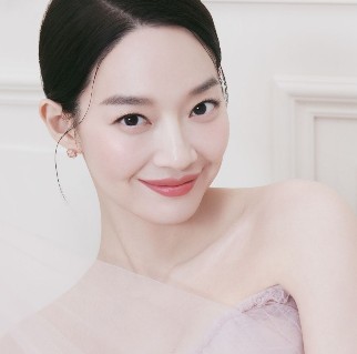 Shin Min-A, Brand Ambassador Terbaru Cle de Peau Beaute Untuk Pasar Regional Asia