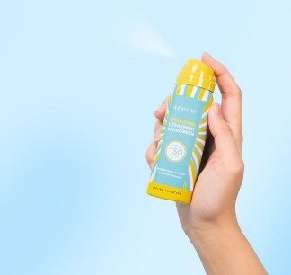 Sunscreen Azarine Cosmetic Luncurkan Produk Terbarunya Ceraspray Sunscreen SPF 50 PA+++