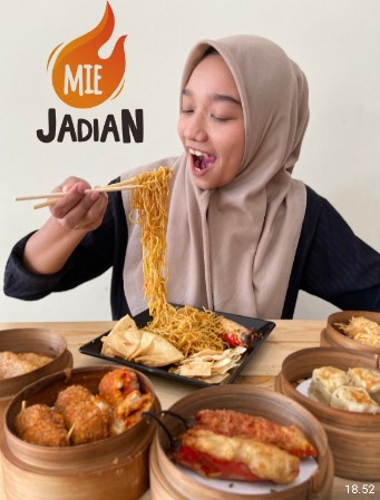 Peluang Usaha Mie Pedas Kekinian “Mie Jadian” yang Sedang Viral