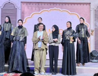La luna Perfume: Wangi yang Memikat Khas Timur Tengah, Turut Meriahkan  Ramadan Runway 2025