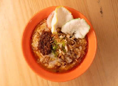 Menemukan Cita Rasa Unik Bubur Bangladesh di Tengah Kota, dari Warkop Agam Disko