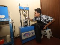 Sampoerna University Hadirkan Solusi Konstruksi Jalan Berkelanjutan Berbasis Limbah Plastik