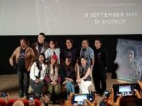 Trailer dan Poster Resmi Perempuan Pembawa Sial Resmi Dirilis