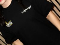 Akhirnya, HW Store Bikin Baju Desain Sentuhan Khas Naga Stadium yang Legendaris Kembali Hadir dan Siap Bikin Kamu Flashback!