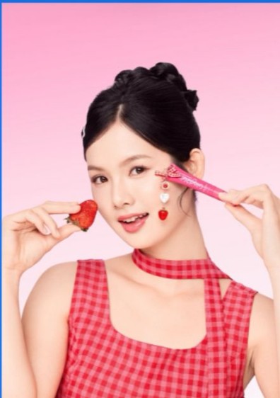 Glad2Glow Luncurkan Inovasi Terbaru: Brightening Lip Serum 3in1 dengan Formula Skincare dan Charm Eksklusif