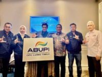 Dewan Pimpinan Pusat Asosiasi Badan Usaha Pelabuhan Indonesia Resmi Lantik DPC ABUPI Luwu Timur
