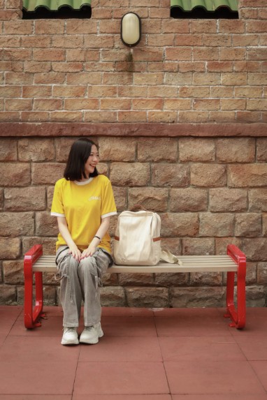 Sukses Kaori dan Kolaborasi Peanuts: Strategi Cerdas HIBI Menjadi Pelopor Tas Lokal Timeless dan Terjangkau