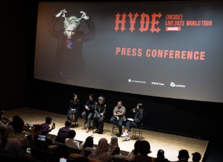 Hyde Guncang Jakarta! Siap Pakai Batik di Satu-satunya Show Asia