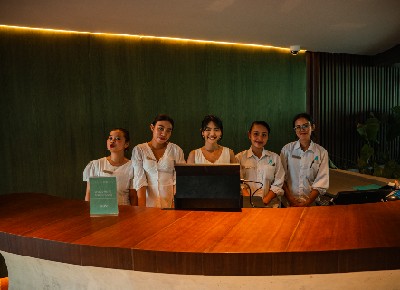 Atlas Beach House mengenalkan konsep Bath House menarik di Bali