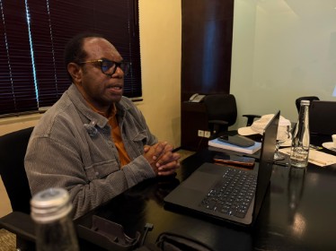 Bupati Keerom, Piter Gusbager Salurkan Salurkan Insentif Rp3 Miliar untuk Tokoh Adat dan Tokoh Agama Papua